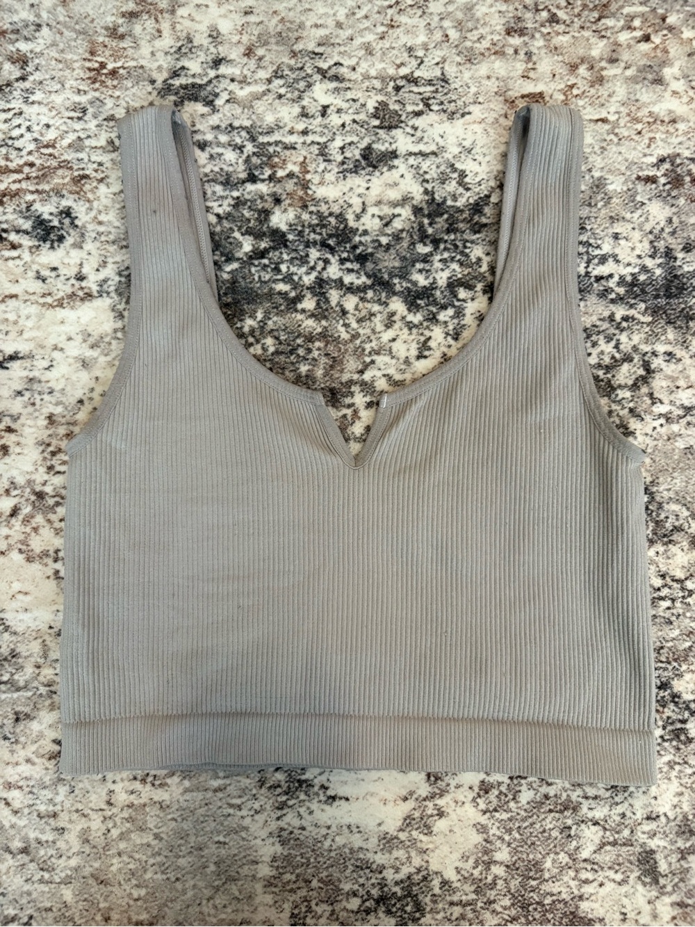 Ribbed V-Notch Tank Top— Light Gray